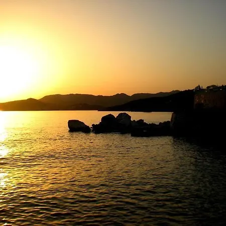 Panorama Dubrovnik 招待所 4*